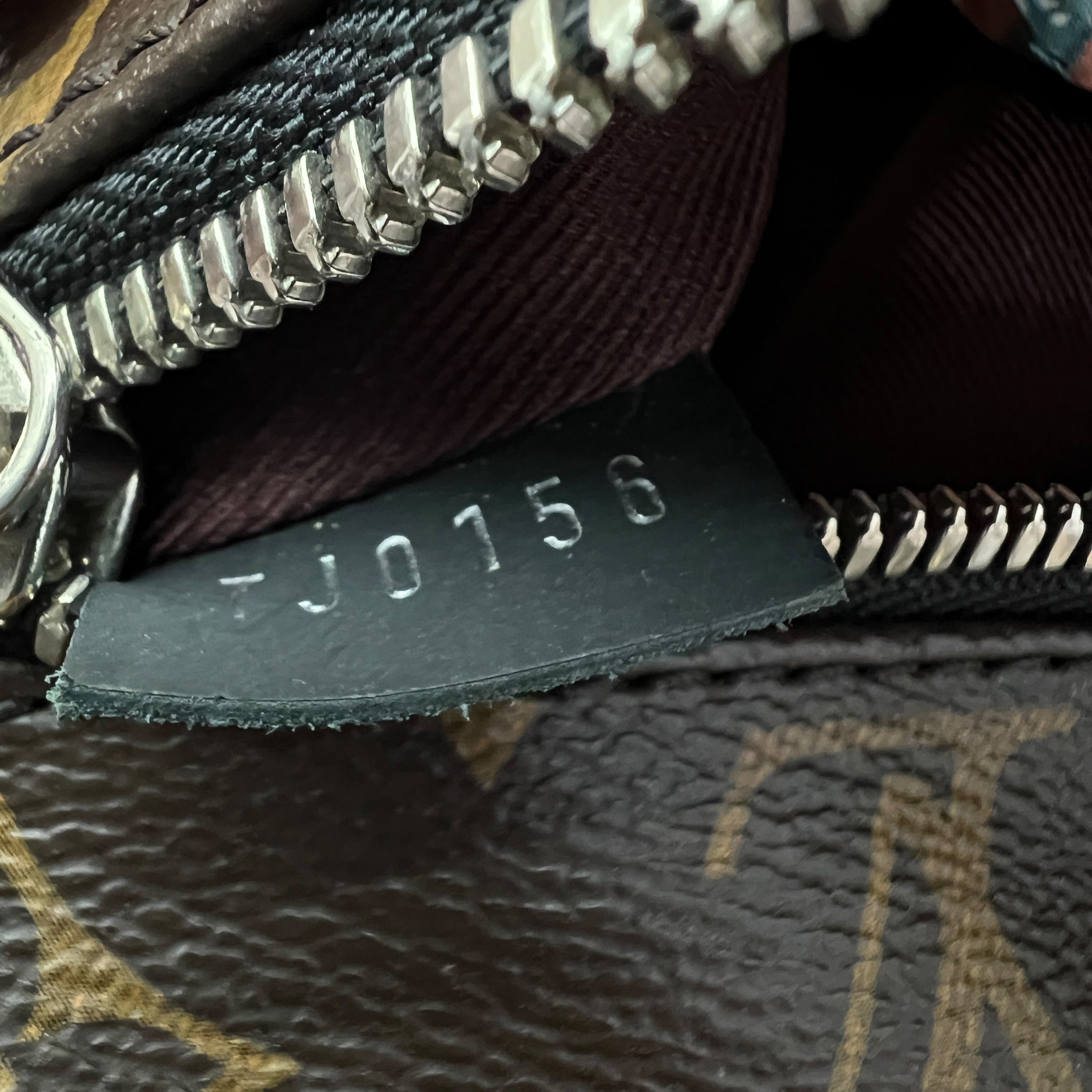Josh zaino Monogram Macassar