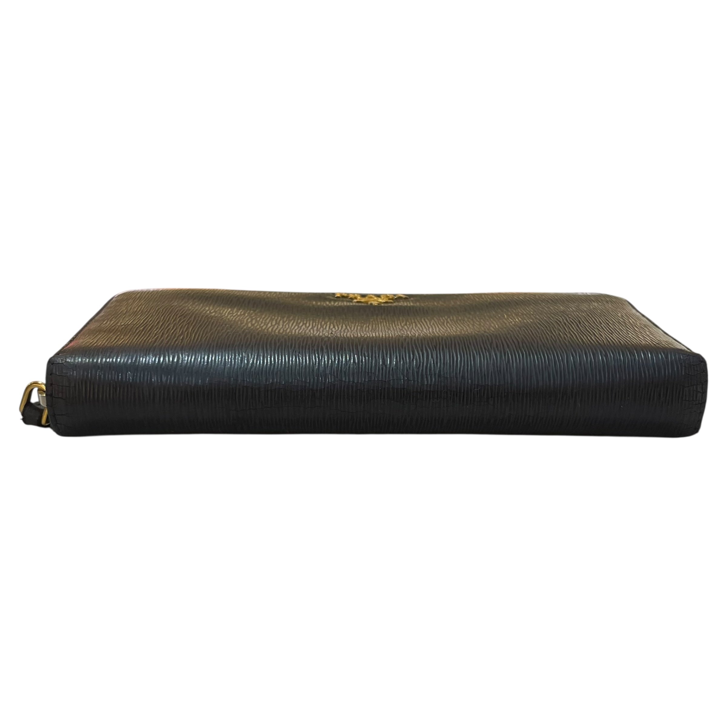 Portafoglio lungo con zip