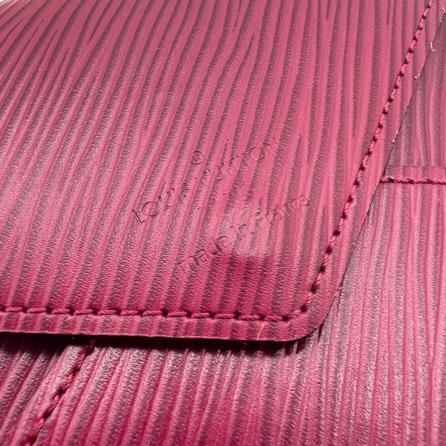 LOUIS VUITTON POCHETTE KIRIGAMI IN PELLE EPI