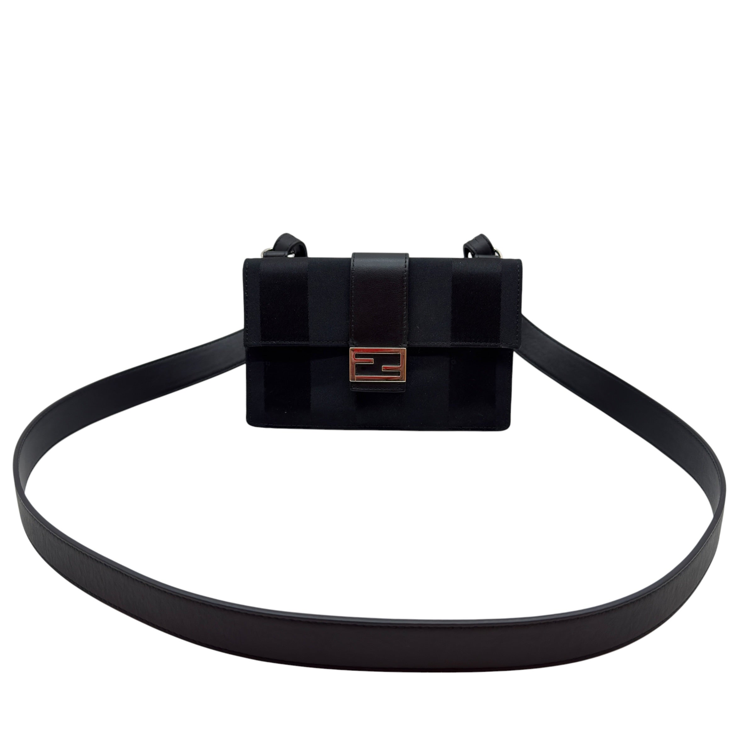 Baguette portafoglio con tracolla