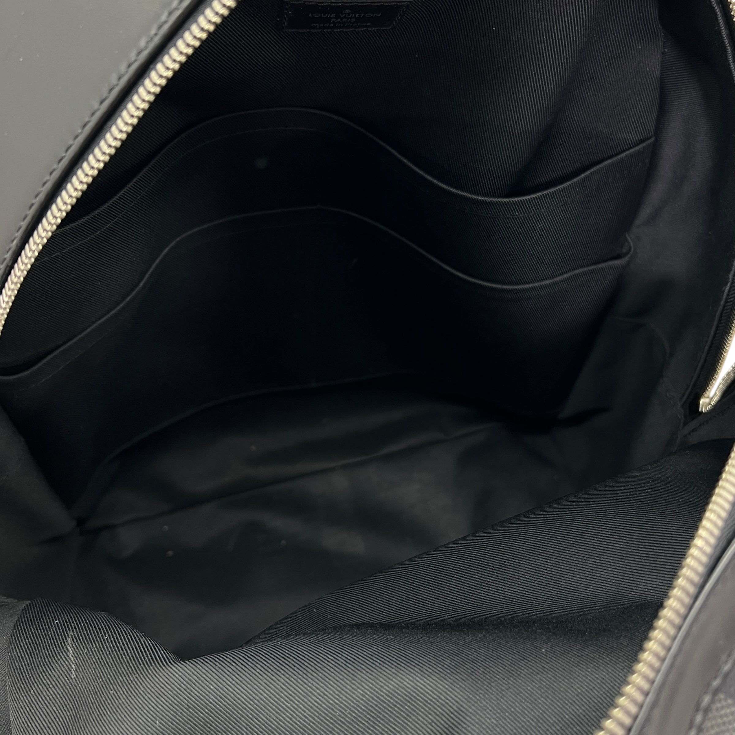 LOUIS VUITTON ZAINO JOSH