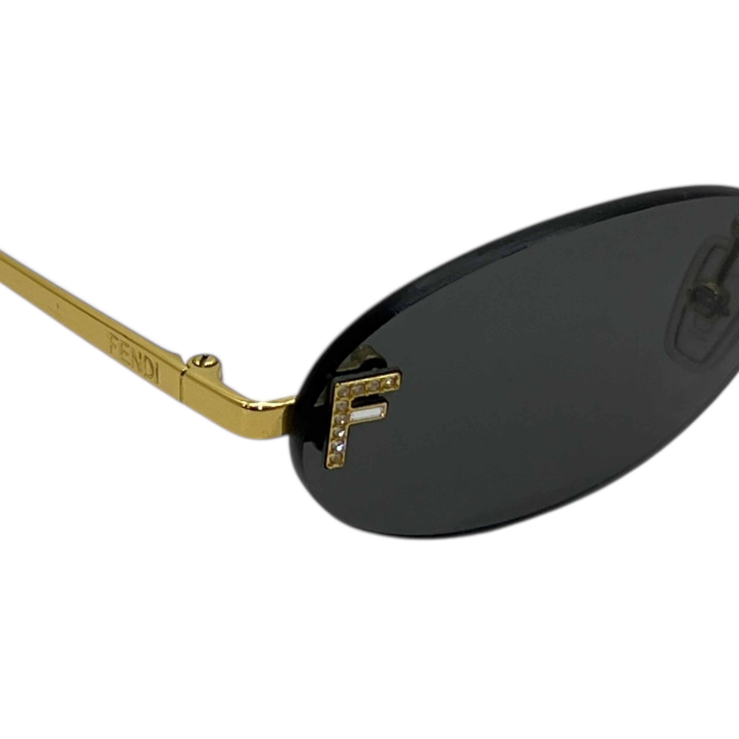 Occhiali da sole rotondi