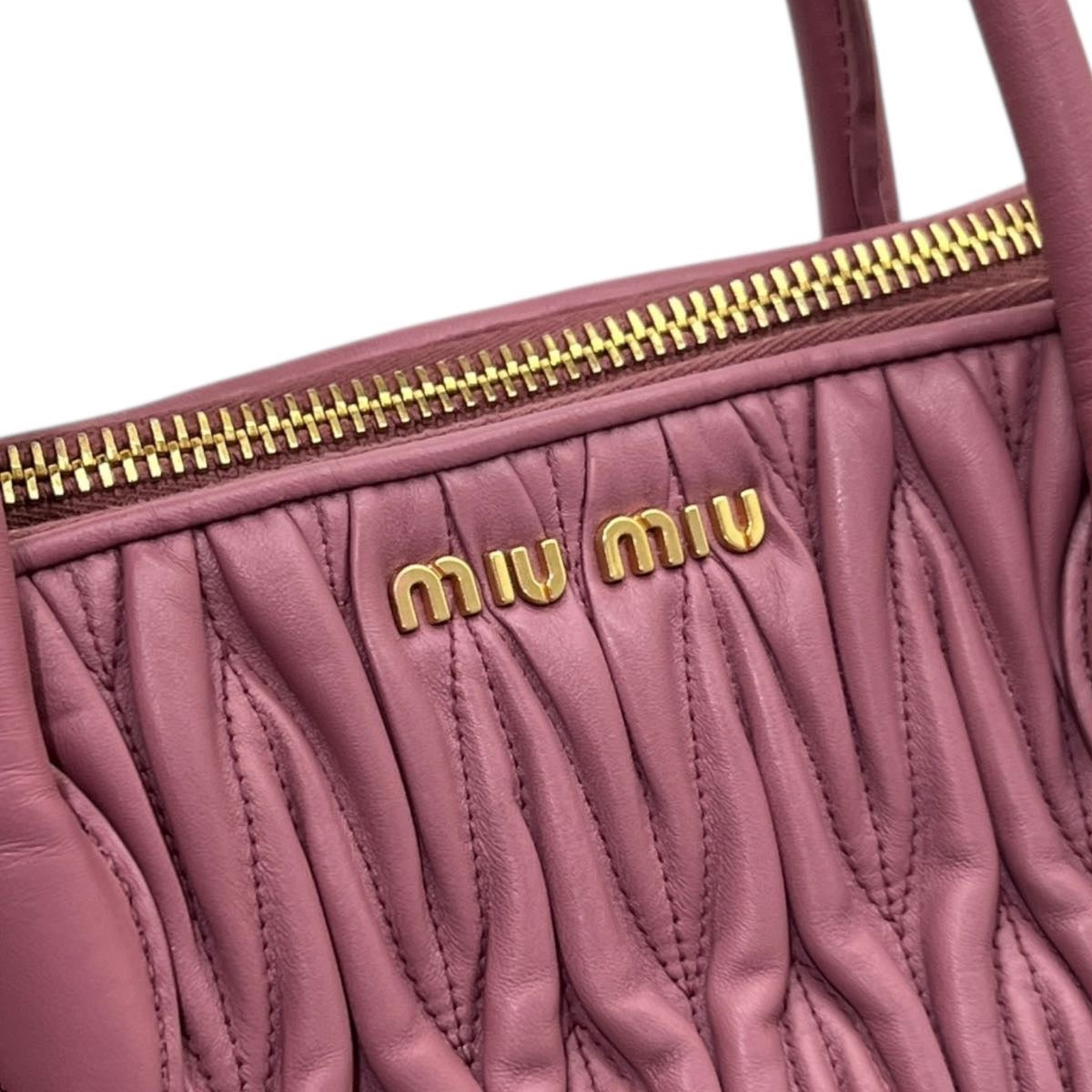 MIU MIU BORSA A TRACOLLA IN NAPPA GOFFRATA