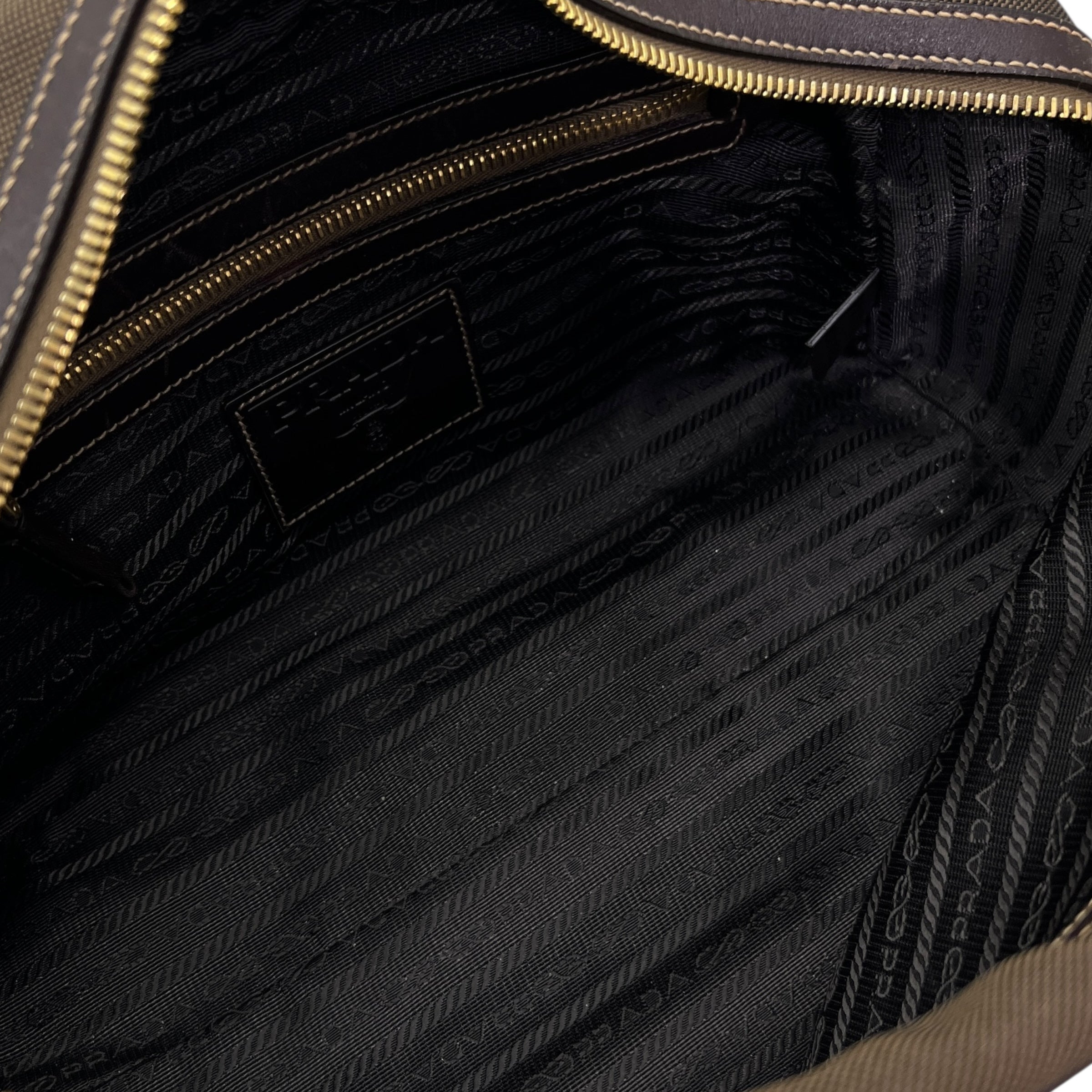Borsa a spalla in tessuto e pelle