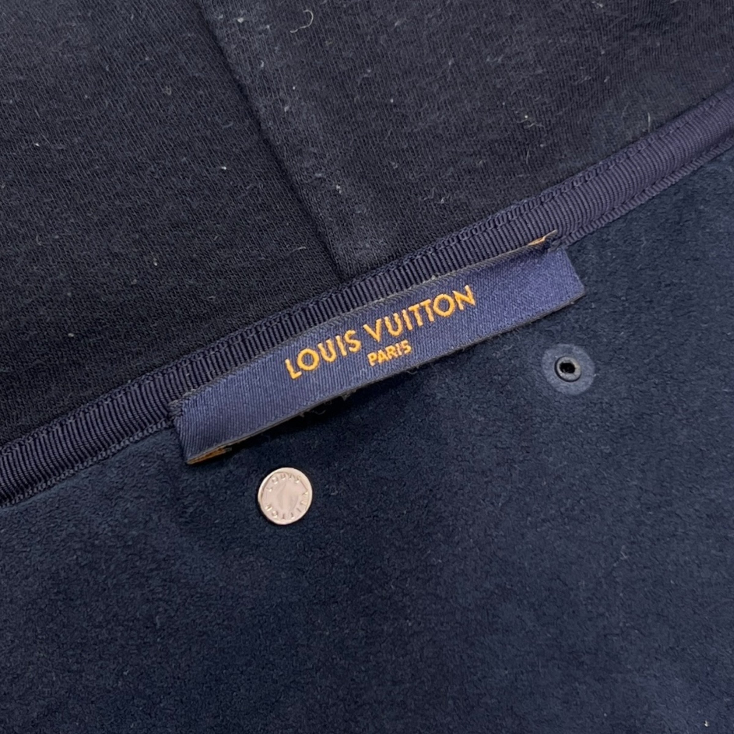 Felpa con zip taglia M (veste S)