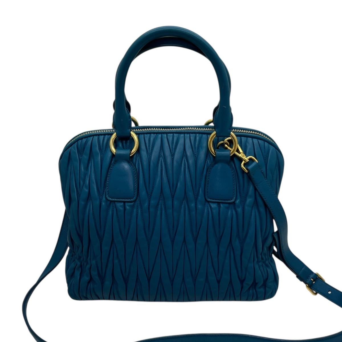 MIU MIU BORSA A TRACOLLA IN NAPPA GOFFRATA
