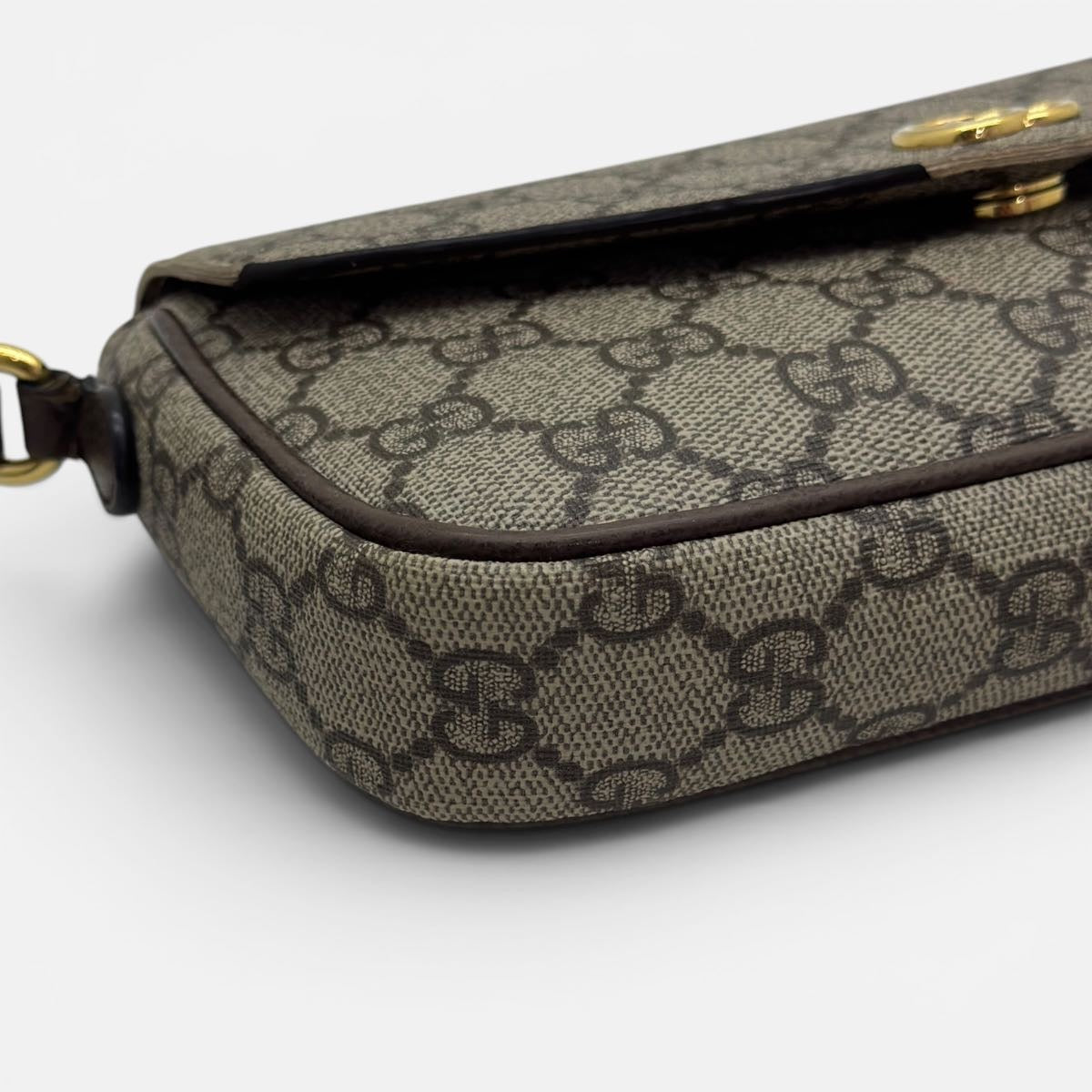 Pochette Ophidia