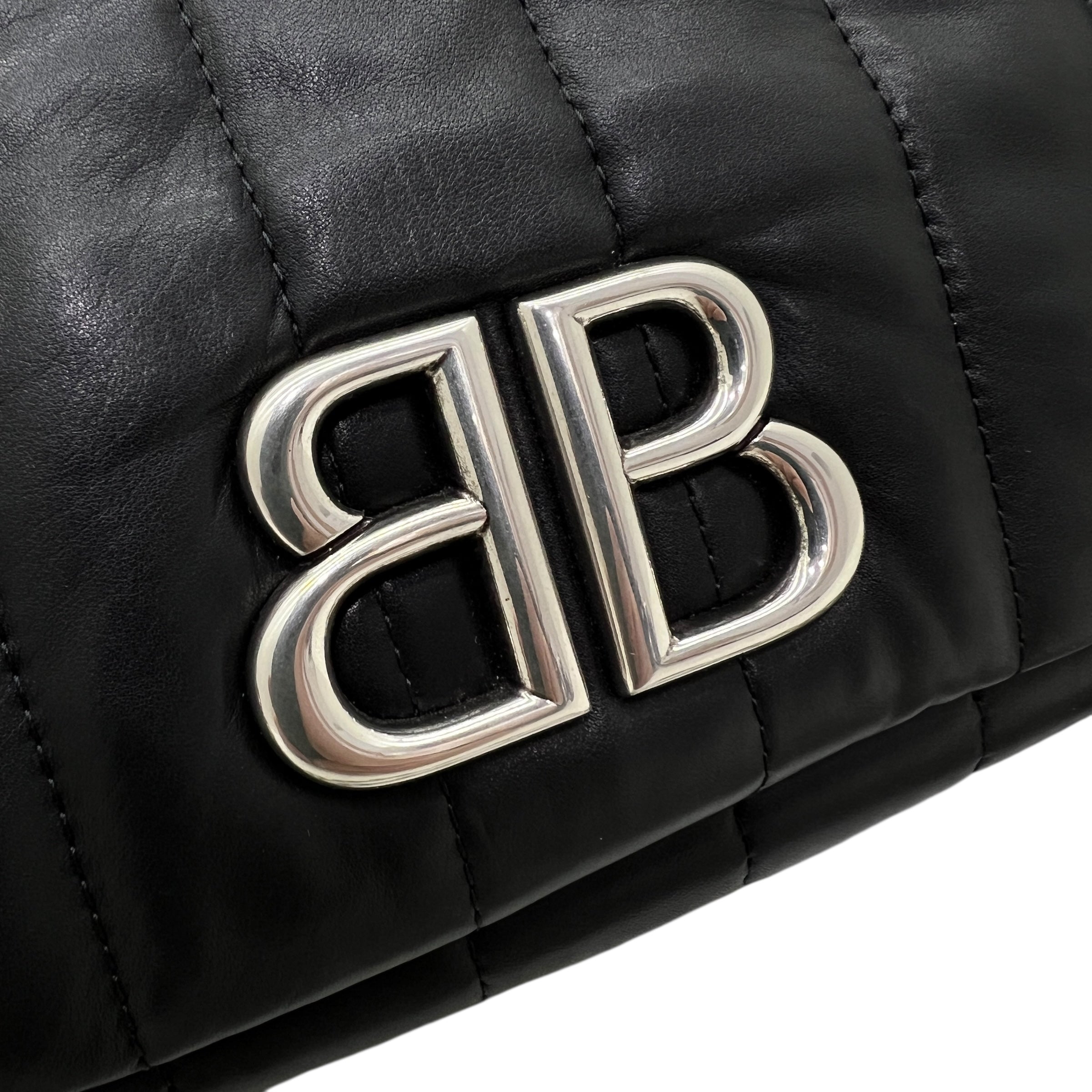 Monaco media in pelle di agnello