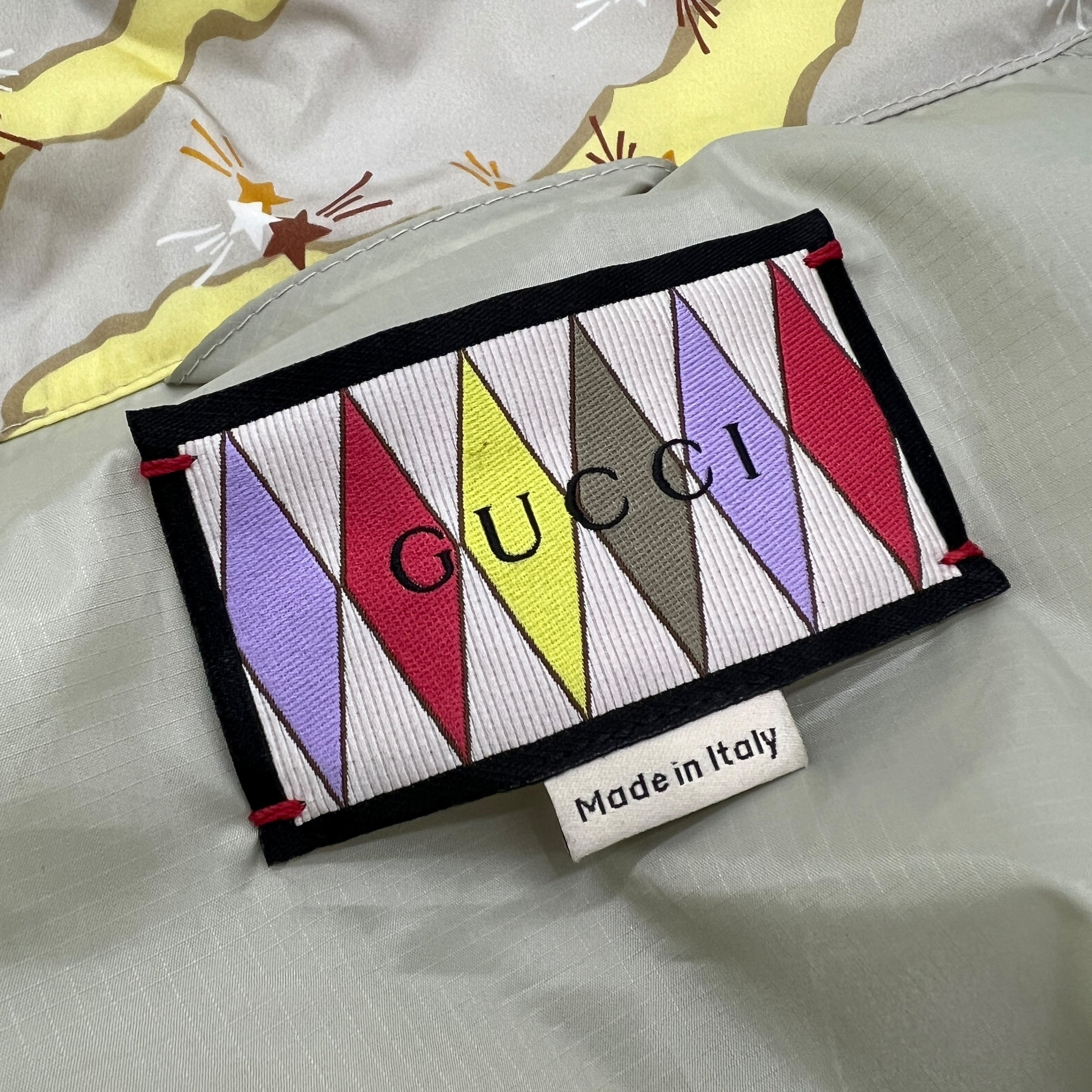 Giacca antivento con cappuccio taglia 48