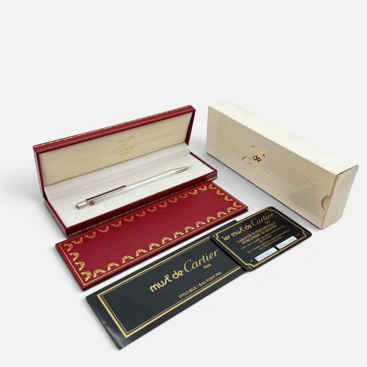 Must de Cartier penna a sfera