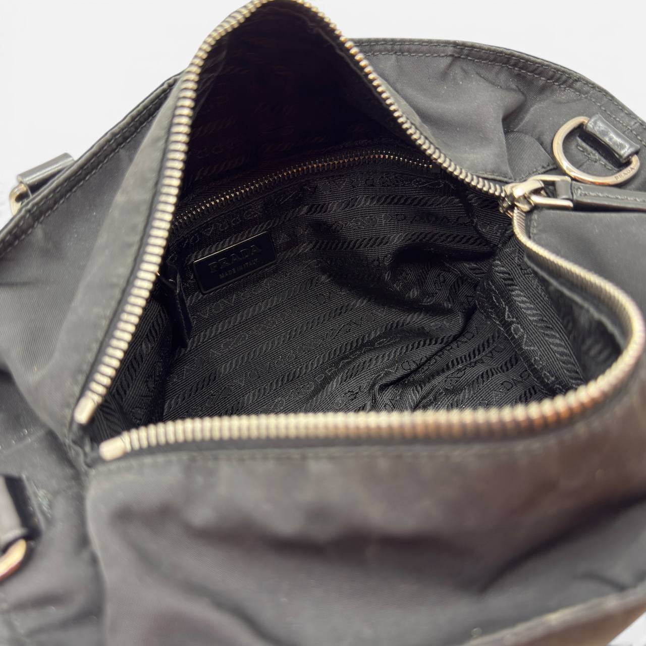 Borsa a mano in Re-Nylon