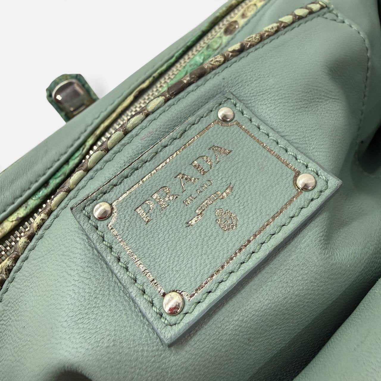 Borsa a spalla in lino e inserti in pitone
