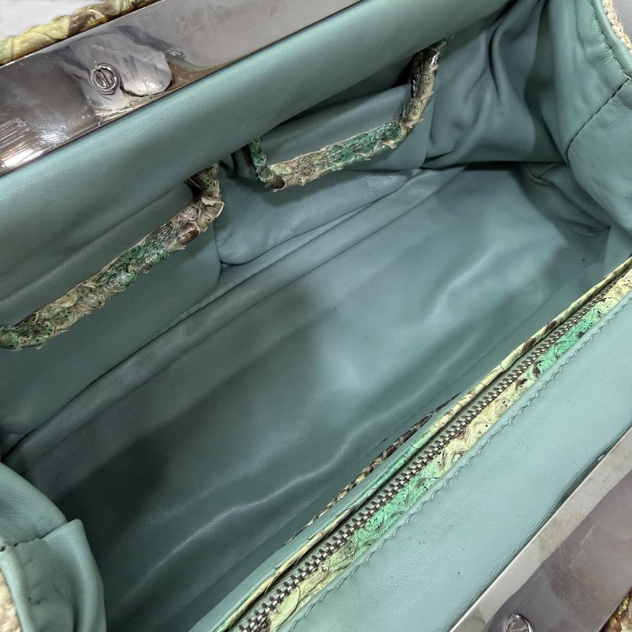 Borsa a spalla in lino e inserti in pitone