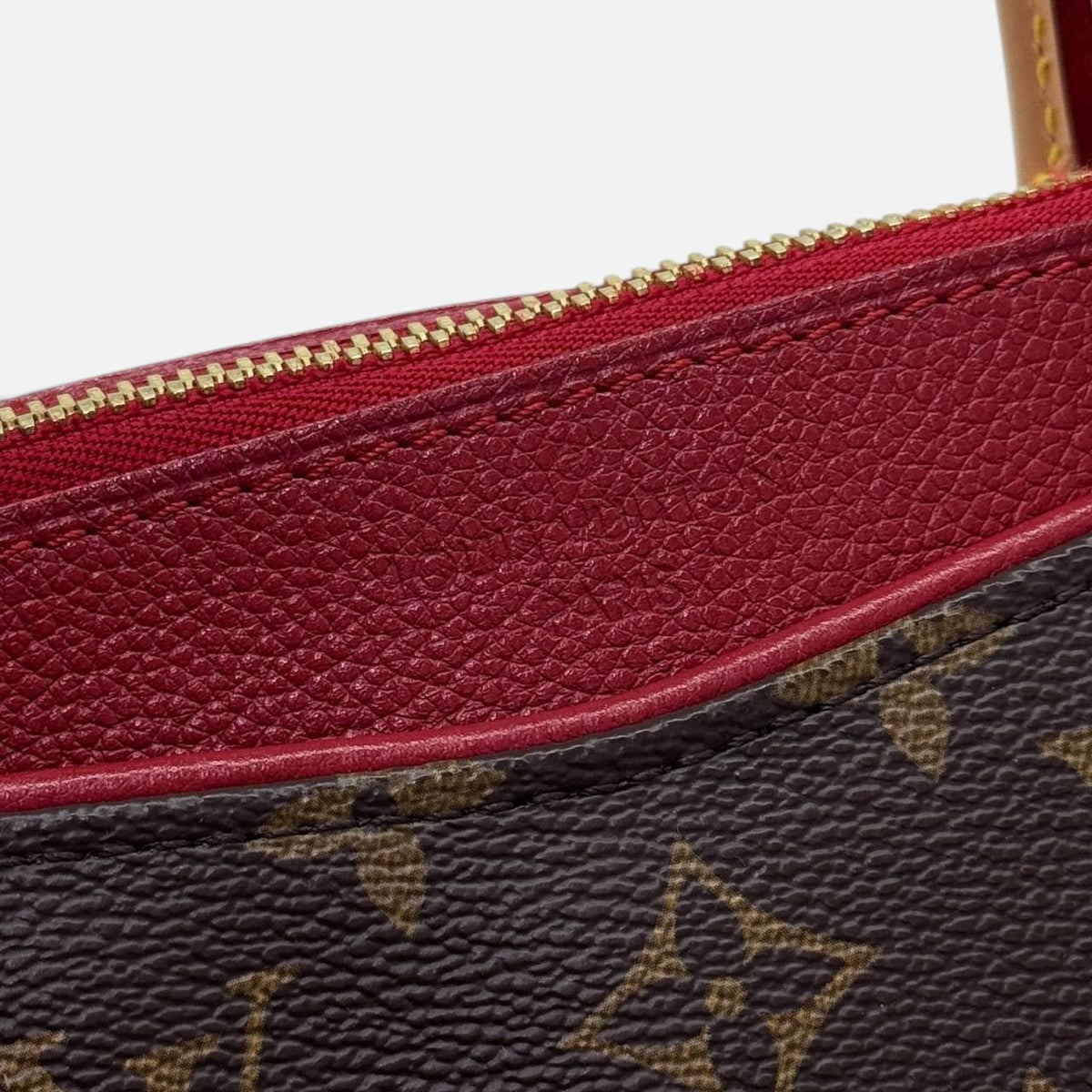 Borsa Pallas
