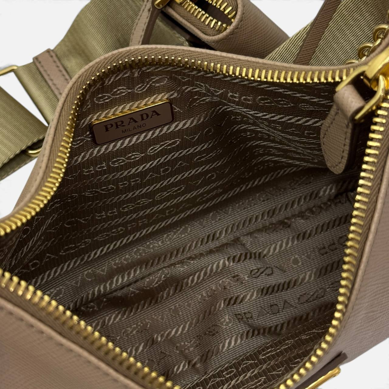 Borsa Prada Re-Edition 2005 in Saffiano