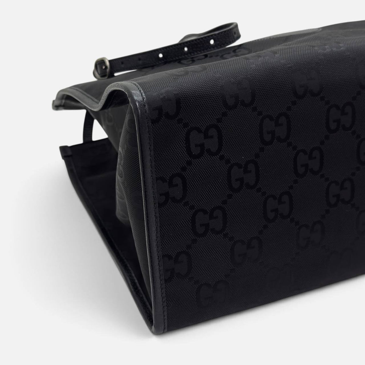 Borsa Shopping Off The Grid