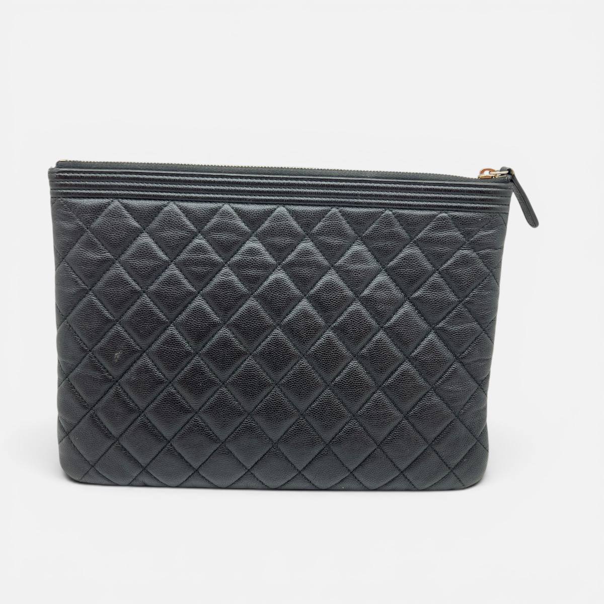 Boy pochette in pelle trapuntata
