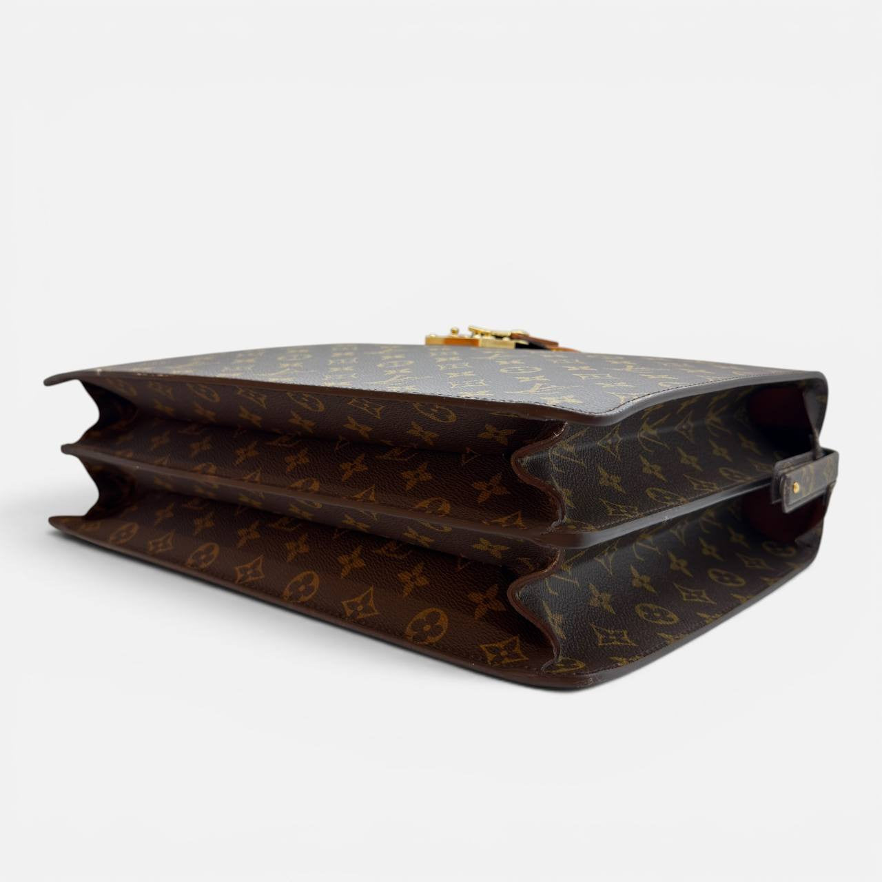 Cartella Monogram Serviette Fermoir