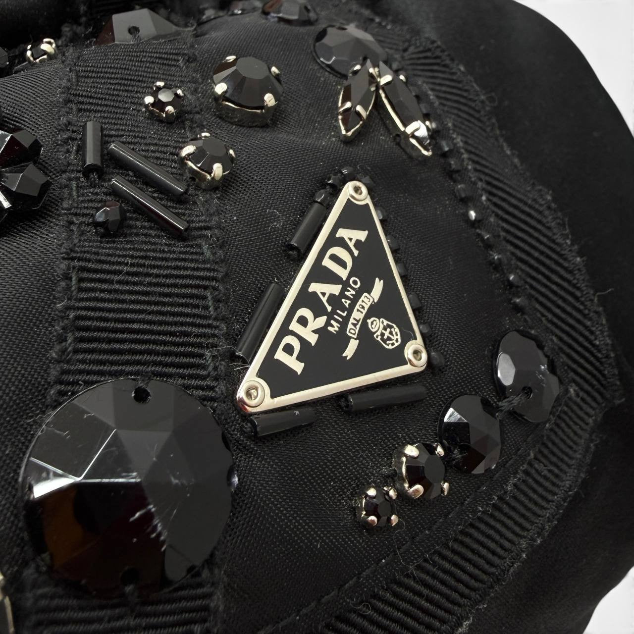 Clutch bag in raso nero