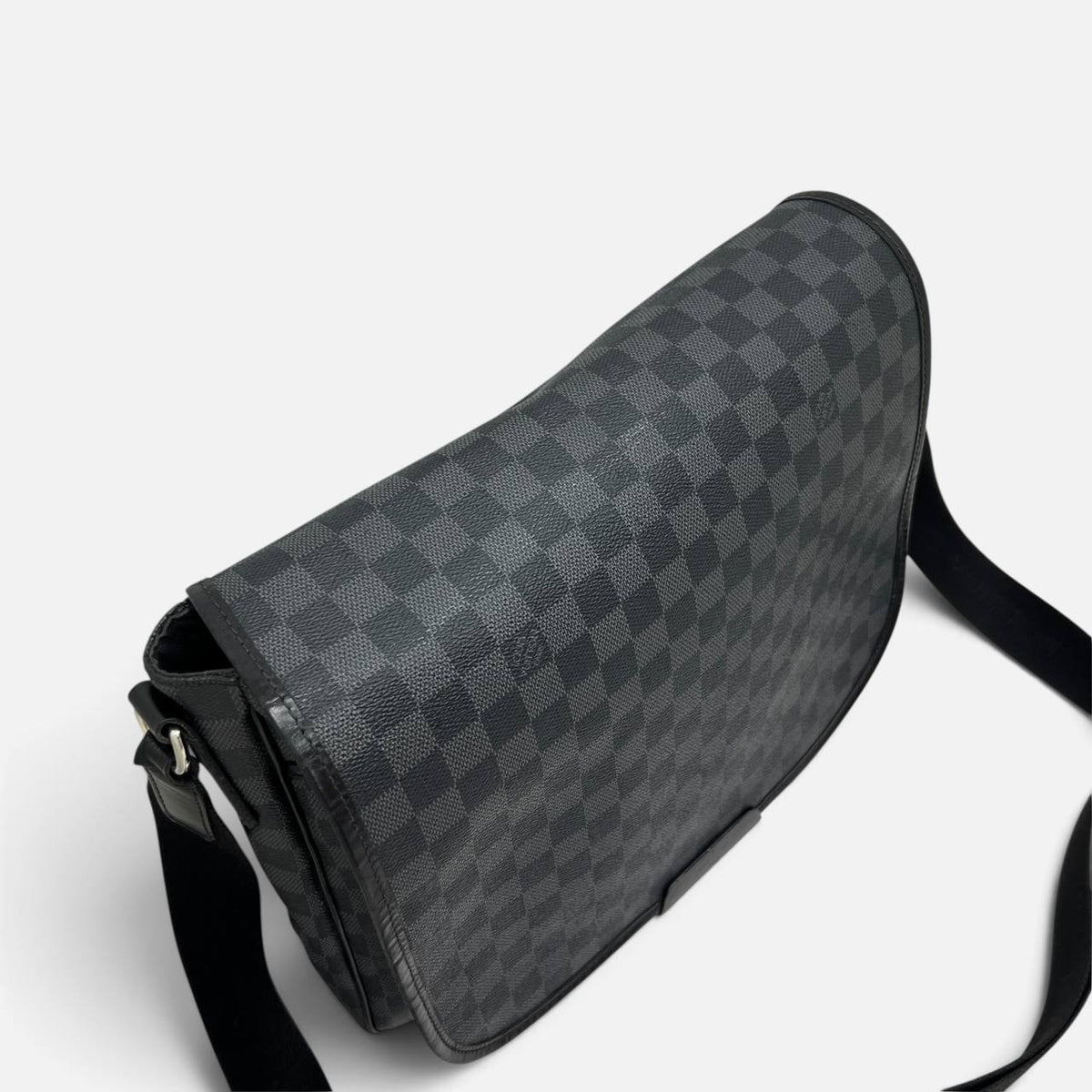 Daniel borsa messenger Damier