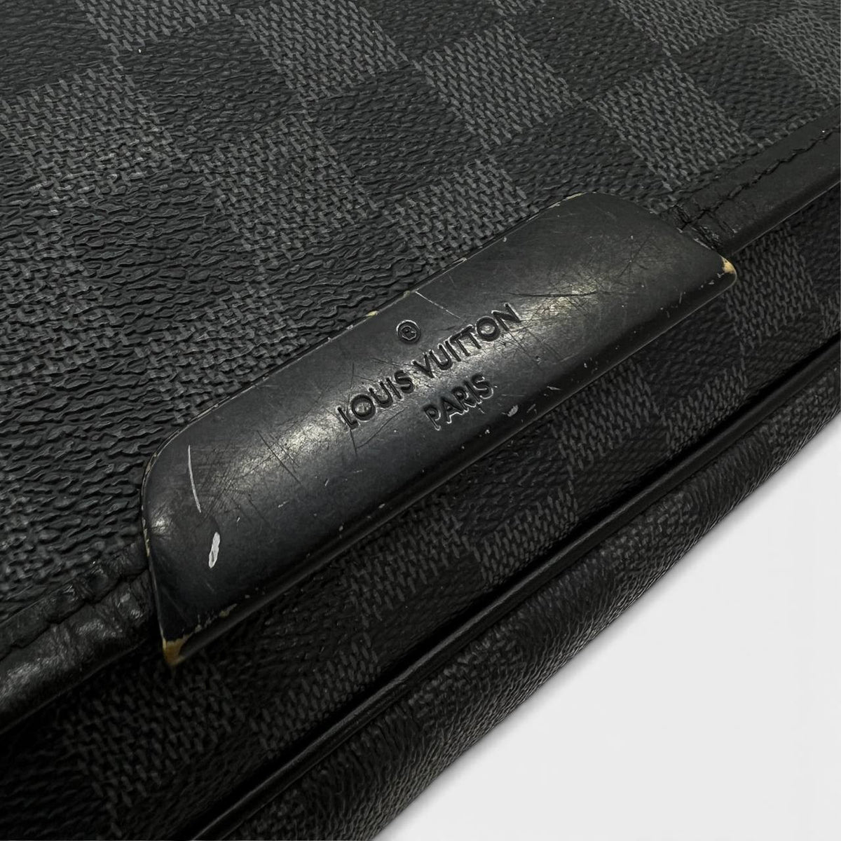Daniel borsa messenger Damier