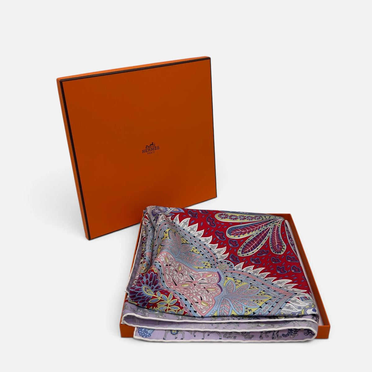 Foulard Carré 90 “Le Jardin De La Maharani”