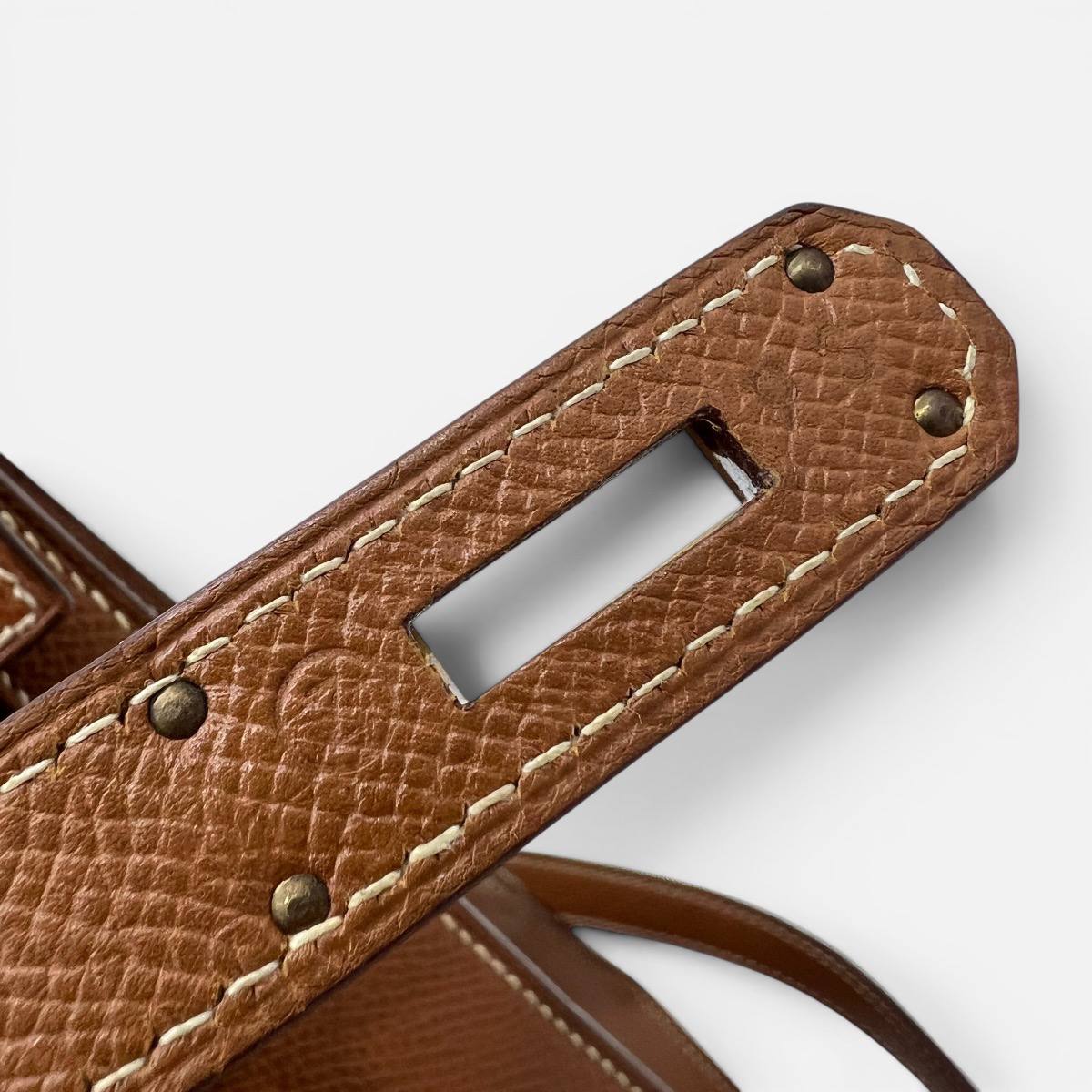 Kelly 32 Gold
