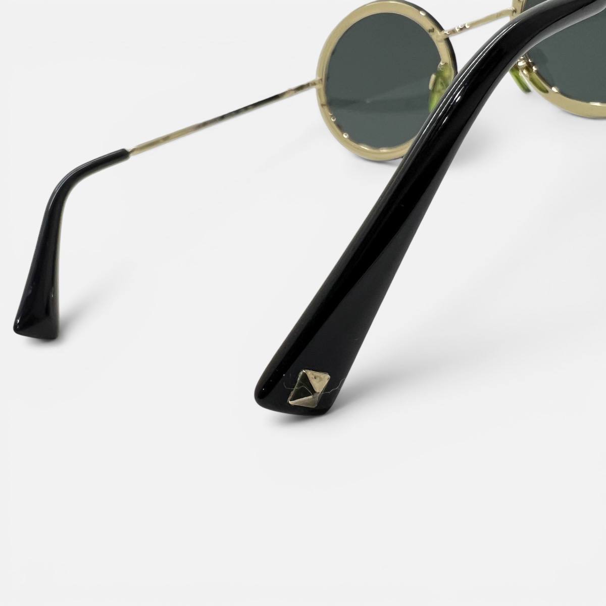 Occhiali da sole tondi con strass