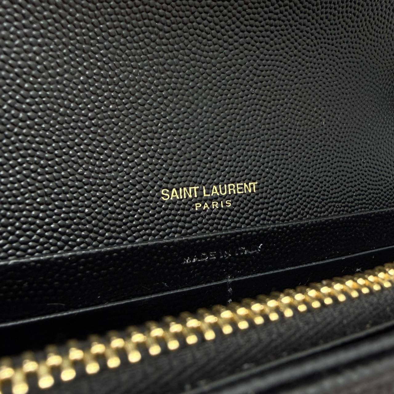 Pochette con catena Cassandre