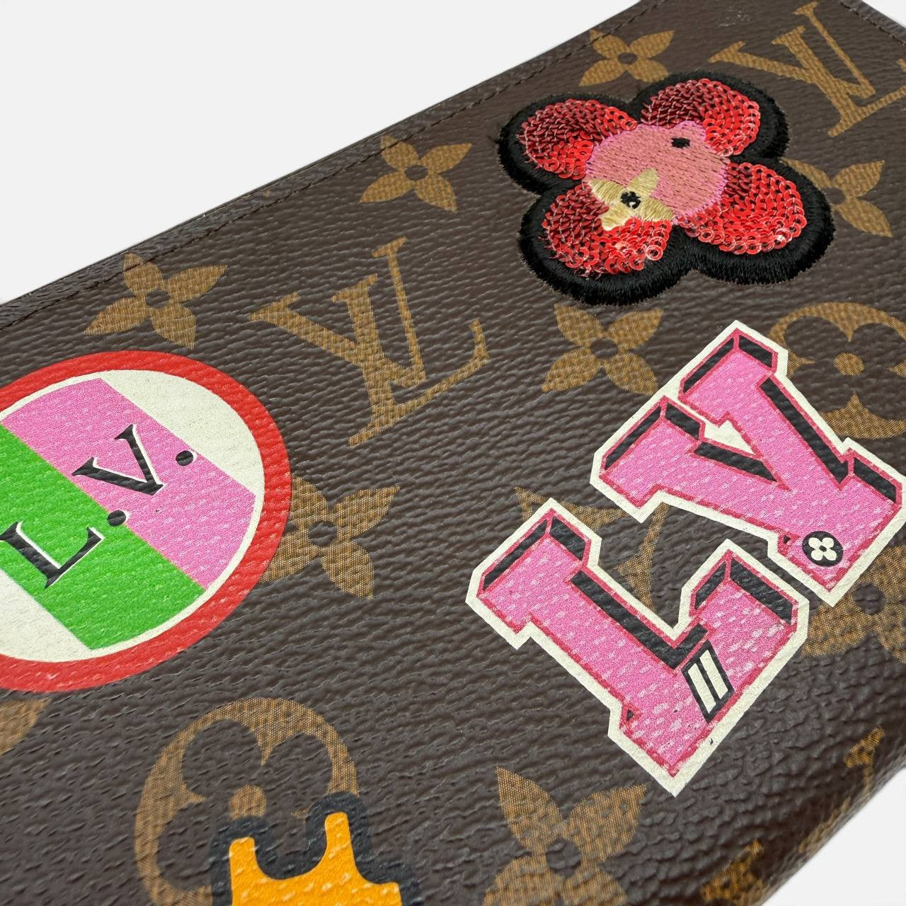 Portafoglio Zippy con patch